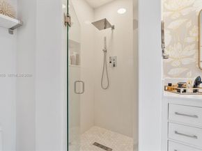 20345 NE 10th Ct, Miami FL 33179