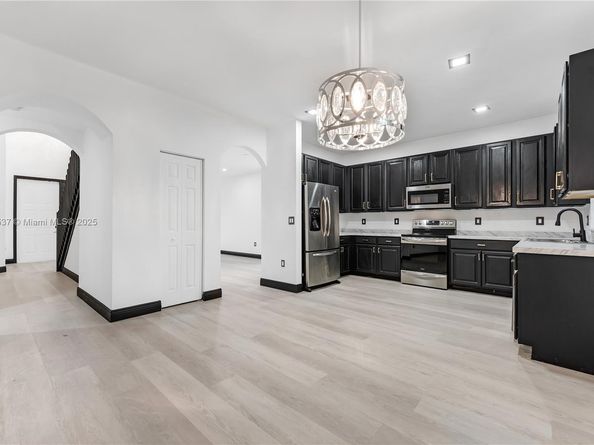 7358 NW 23rd St, Pembroke Pines FL 33024