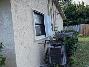 2845 NW 13th Ct, Fort Lauderdale FL 33311