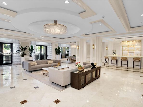 3400 SW 27th Ave 1105, Miami FL 33133