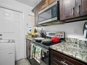 1450 NE 170th St 202, North Miami Beach FL 33162