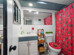 1450 NE 170th St 202, North Miami Beach FL 33162