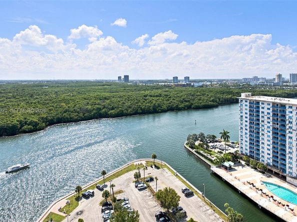 500 Bayview Dr 2121, Sunny Isles Beach FL 33160