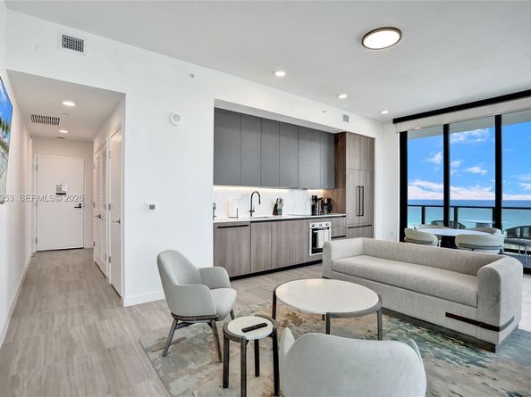 580 72nd St 1702, Miami Beach FL 33141