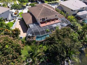 17211 SW 12th St, Pembroke Pines FL 33029