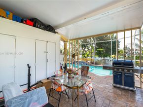 17211 SW 12th St, Pembroke Pines FL 33029