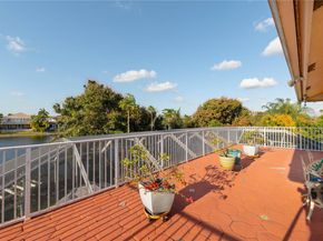 17211 SW 12th St, Pembroke Pines FL 33029