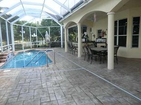 17211 SW 12th St, Pembroke Pines FL 33029
