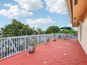 17211 SW 12th St, Pembroke Pines FL 33029