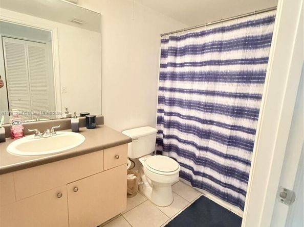 2470 Centergate Dr 101, Miramar FL 33025