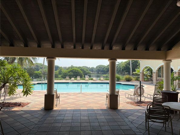 2470 Centergate Dr 101, Miramar FL 33025