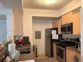 2470 Centergate Dr 101, Miramar FL 33025