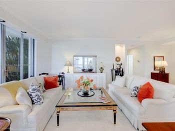 3530 Mystic Pointe Dr