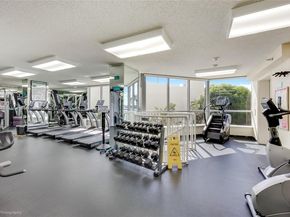 3530 Mystic Pointe Dr 101, Aventura FL 33180
