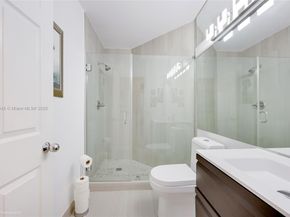 3530 Mystic Pointe Dr 101, Aventura FL 33180