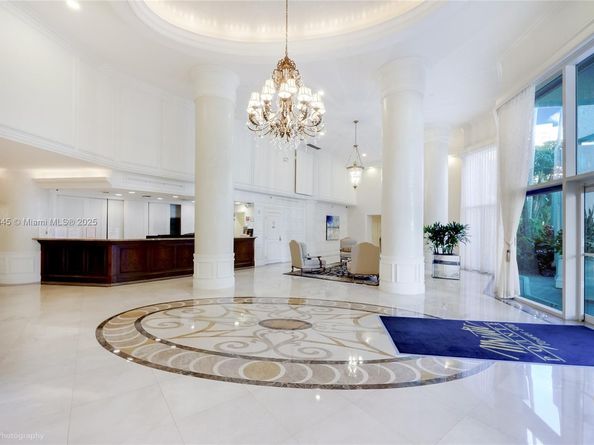 3530 Mystic Pointe Dr 101, Aventura FL 33180