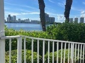 3530 Mystic Pointe Dr 101, Aventura FL 33180