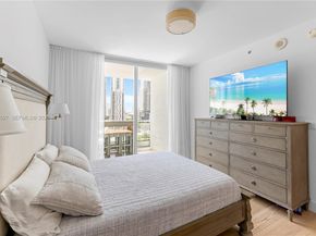 92 SW 3rd St 1201, Miami FL 33130