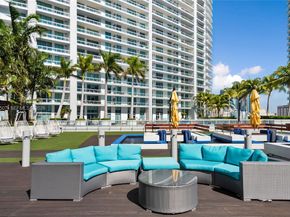 92 SW 3rd St 1201, Miami FL 33130