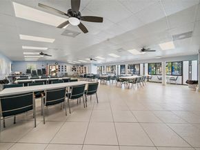 337 Pine Ridge Cir D2, Green Acres FL 33463