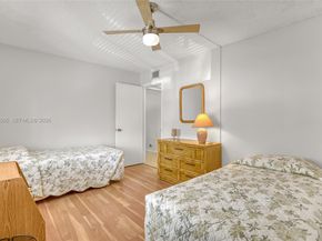 337 Pine Ridge Cir D2, Green Acres FL 33463