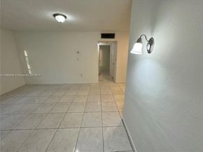 2005 Jefferson St 205, Hollywood FL 33020