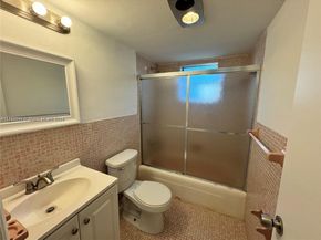 2005 Jefferson St 205, Hollywood FL 33020