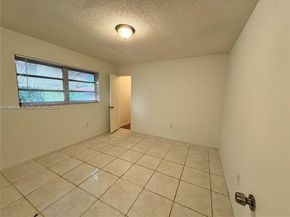 2005 Jefferson St 205, Hollywood FL 33020
