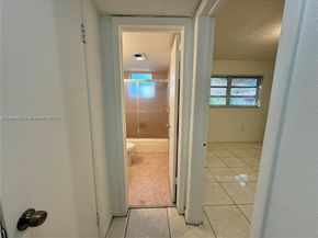 2005 Jefferson St 205, Hollywood FL 33020