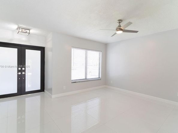 1143 NW 134th Pl, Miami FL 33182