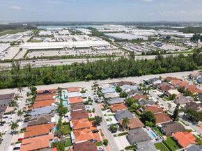 1143 NW 134th Pl, Miami FL 33182