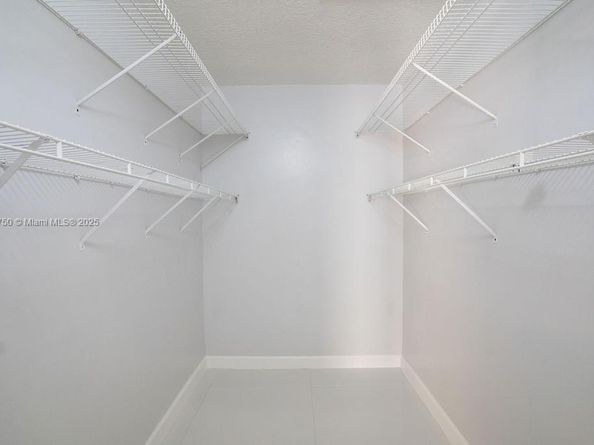 1143 NW 134th Pl, Miami FL 33182