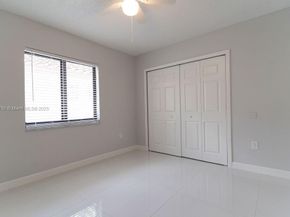 1143 NW 134th Pl, Miami FL 33182