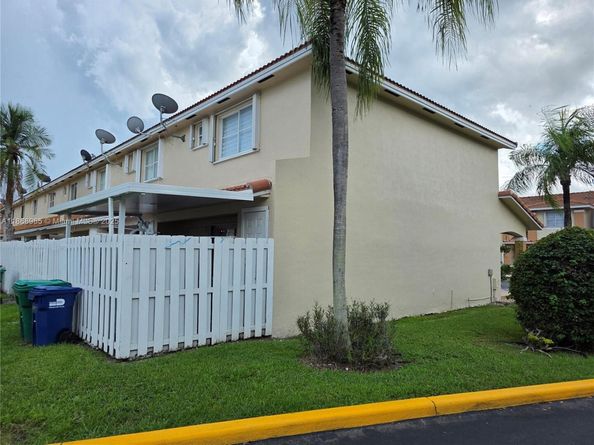 6207 SW 139th Ave, Miami FL 33183