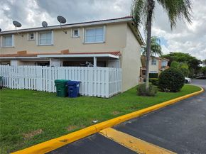 6207 SW 139th Ave, Miami FL 33183