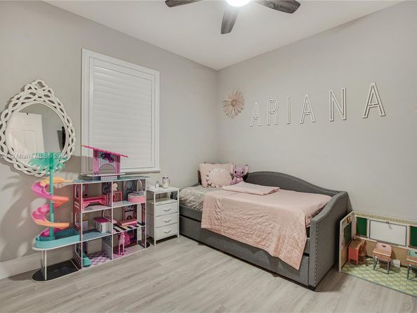 15451 SW 173rd Ln, Miami FL 33187