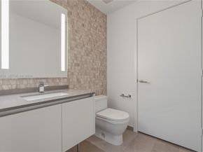 88 SW 7th St 3710, Miami FL 33130