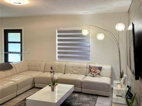 6765 SW 17th St, Miami FL 33155