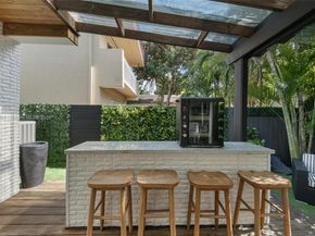 2752 SW 11th St, Miami FL 33135