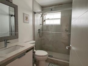 747 SW 6th St, Hallandale Beach FL 33009