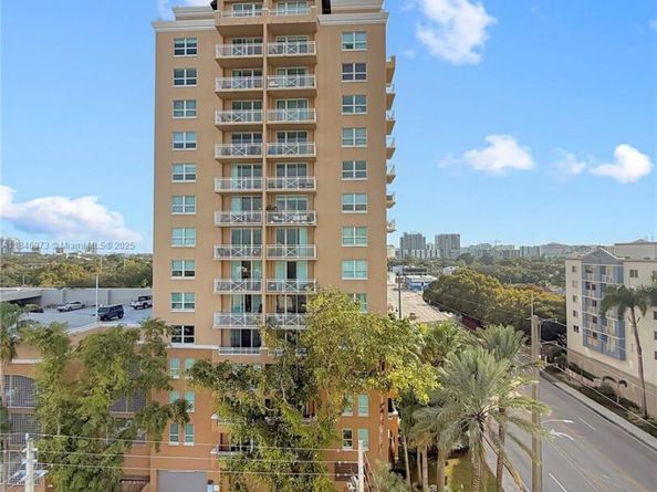 2665 SW 37th Ave 408, Miami FL 33133