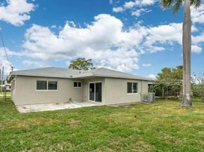 4680 NE 2nd Ave, Oakland Park FL 33334