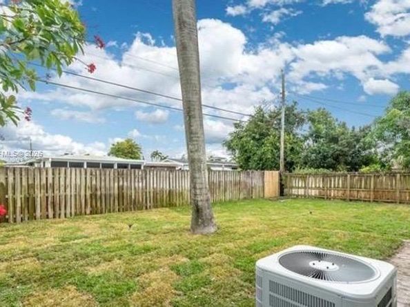 4680 NE 2nd Ave, Oakland Park FL 33334