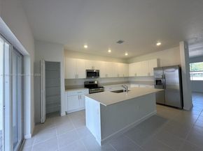 13249 SW 189th Ter, Miami FL 33177