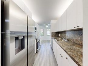 1251 SW 125th Ave 102T, Pembroke Pines FL 33027