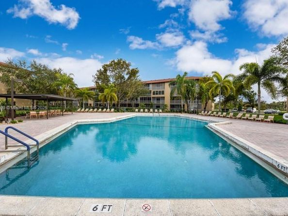 1251 SW 125th Ave 102T, Pembroke Pines FL 33027