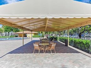 1251 SW 125th Ave 102T, Pembroke Pines FL 33027