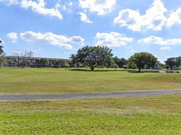1251 SW 125th Ave 102T, Pembroke Pines FL 33027