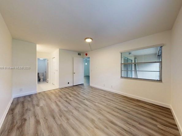 1251 SW 125th Ave 102T, Pembroke Pines FL 33027