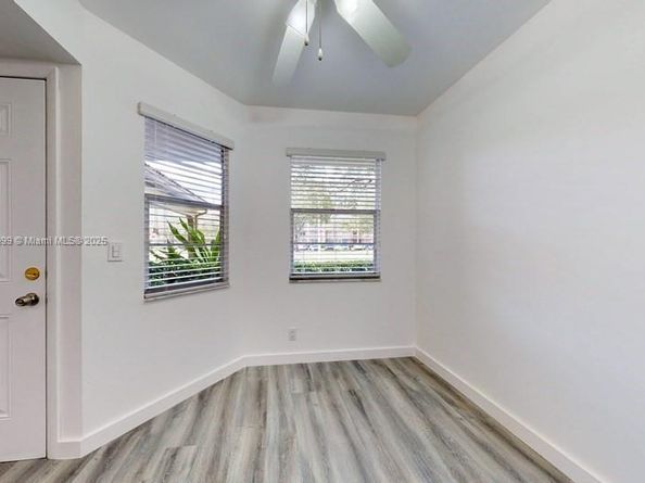 1251 SW 125th Ave 102T, Pembroke Pines FL 33027